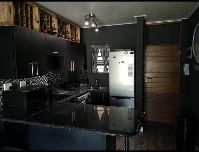 1 bed property to rent in JACKAL CREEK GOLF ESTATE